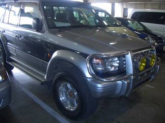 1997 Mitsubishi Pajero Photos