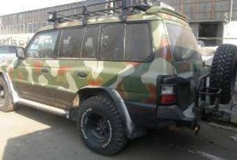 1997 Mitsubishi Pajero Photos