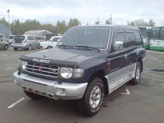 1997 Mitsubishi Pajero Pictures