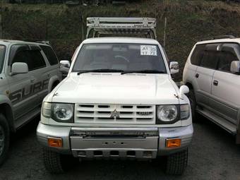 1997 Mitsubishi Pajero Wallpapers