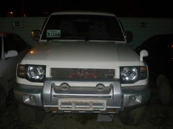 1997 Mitsubishi Pajero Pictures
