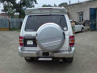 1997 Mitsubishi Pajero Photos