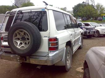 1997 Mitsubishi Pajero Wallpapers
