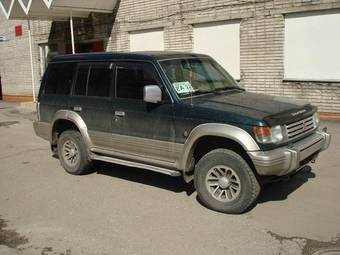 1997 Mitsubishi Pajero Wallpapers