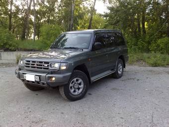 1997 Mitsubishi Pajero Photos