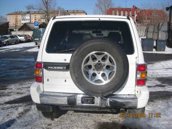 1997 Mitsubishi Pajero Photos