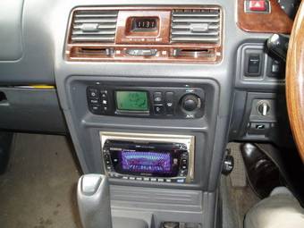 1997 Mitsubishi Pajero Images