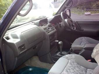 1997 Mitsubishi Pajero Pictures