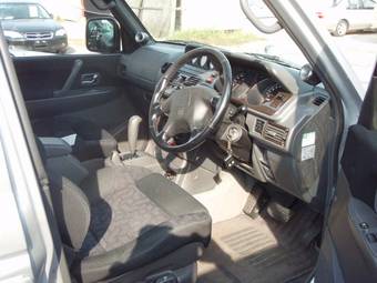 1997 Mitsubishi Pajero Photos
