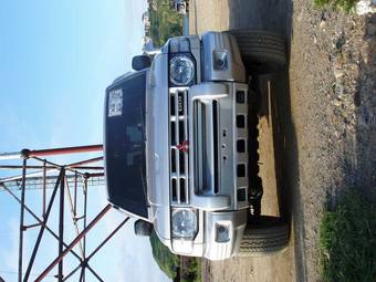 1997 Mitsubishi Pajero Photos