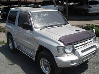 1997 Mitsubishi Pajero Pics