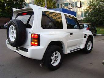 1997 Mitsubishi Pajero Wallpapers