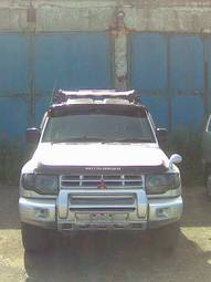 1997 Mitsubishi Pajero Photos