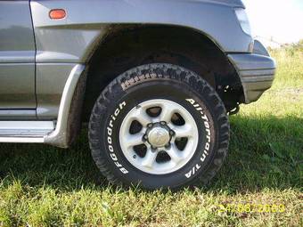 1997 Mitsubishi Pajero Wallpapers