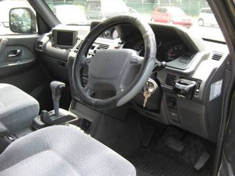 1997 Mitsubishi Pajero Wallpapers