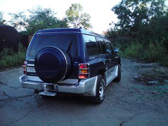 1997 Mitsubishi Pajero Photos