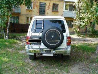 1997 Mitsubishi Pajero Pictures