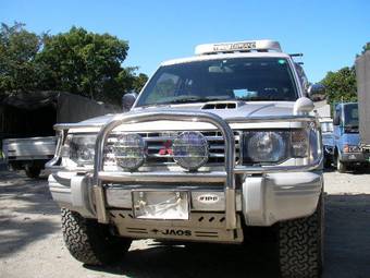 1997 Mitsubishi Pajero Photos