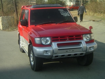 1998 Mitsubishi Pajero