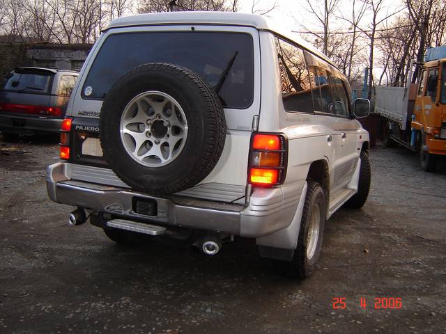 1998 Mitsubishi Pajero