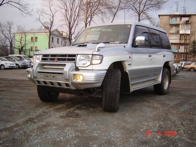 1998 Mitsubishi Pajero