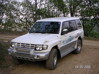 1998 Mitsubishi Pajero