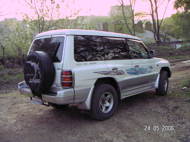 1998 Mitsubishi Pajero