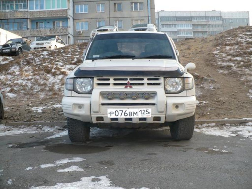 1998 Mitsubishi Pajero