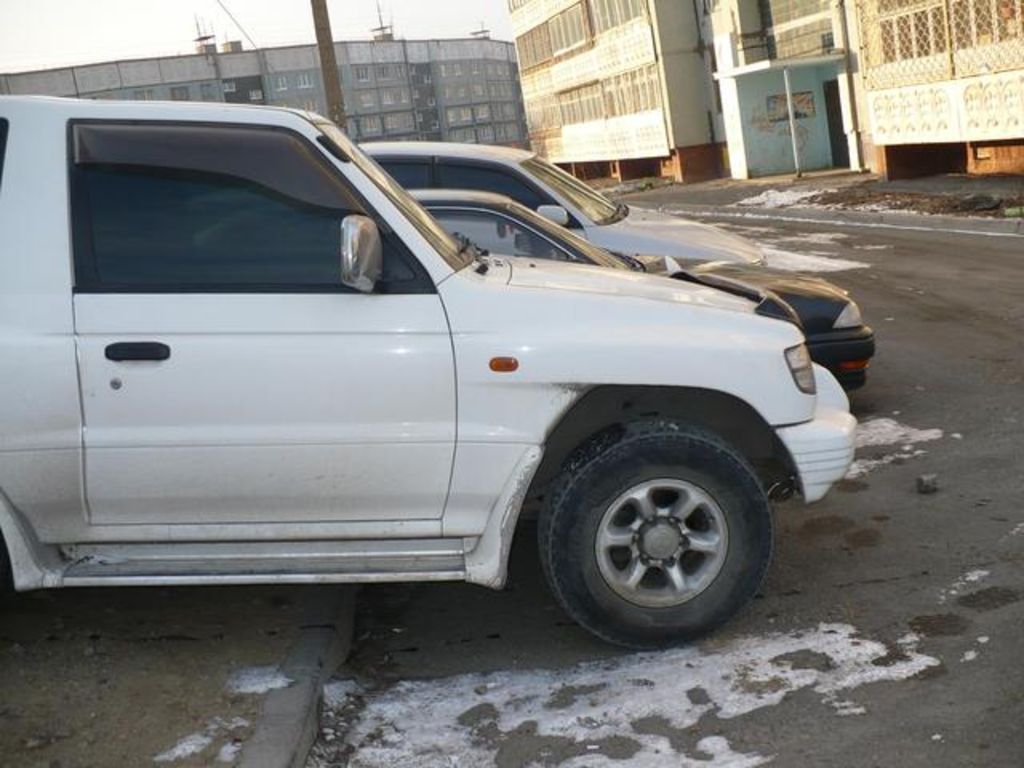 1998 Mitsubishi Pajero