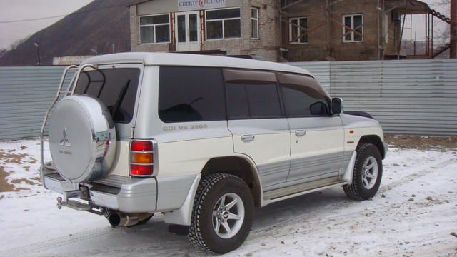 1998 Mitsubishi Pajero