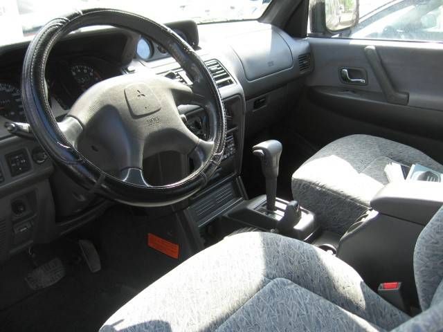 1998 Mitsubishi Pajero