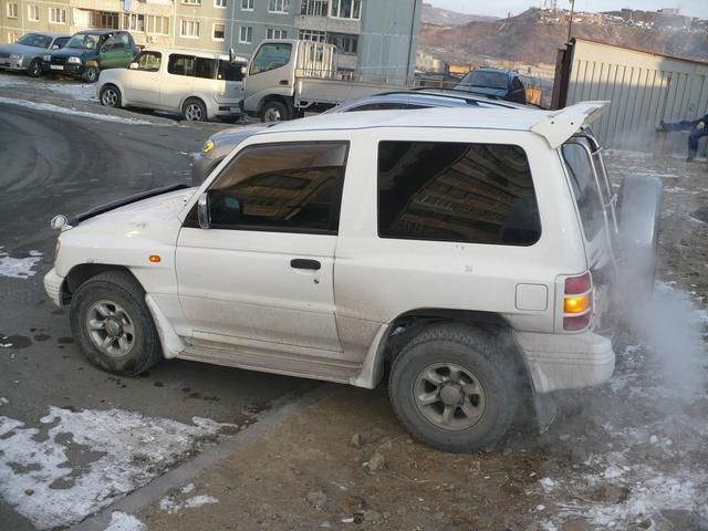 1998 Mitsubishi Pajero