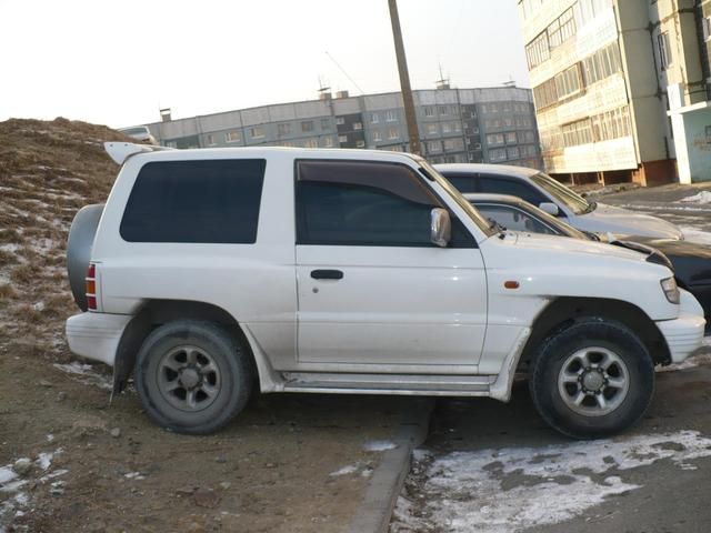 1998 Mitsubishi Pajero