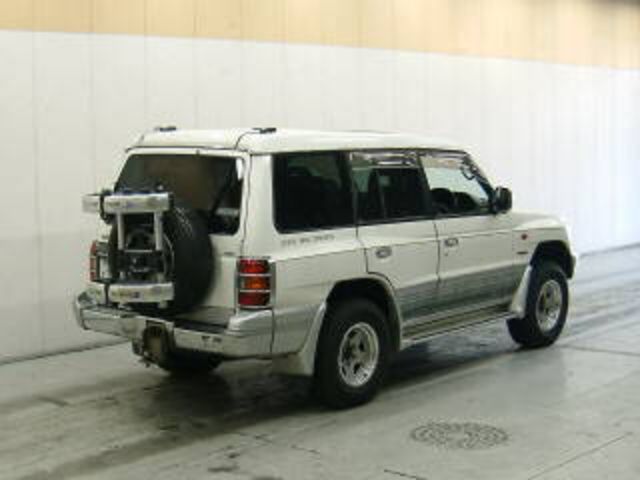 1998 Mitsubishi Pajero