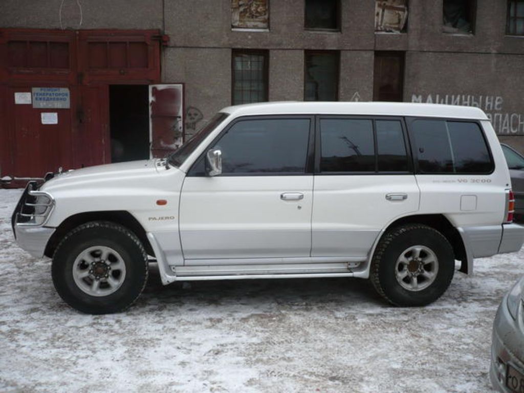 1998 Mitsubishi Pajero