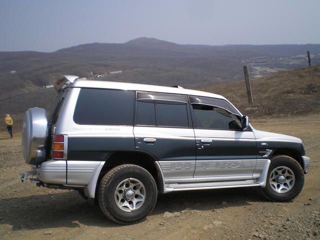1998 Mitsubishi Pajero