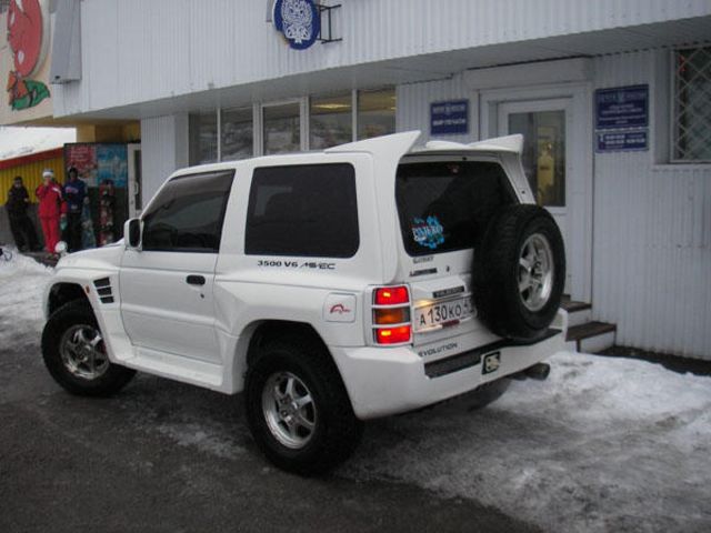 1998 Mitsubishi Pajero