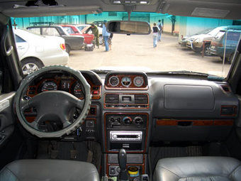 1998 Mitsubishi Pajero Pics