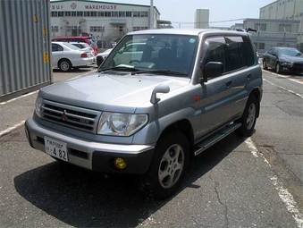 1998 Mitsubishi Pajero Photos