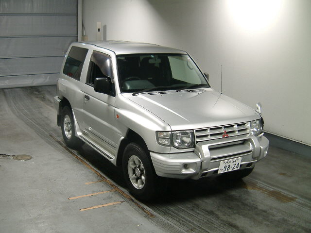 1998 Mitsubishi Pajero Wallpapers