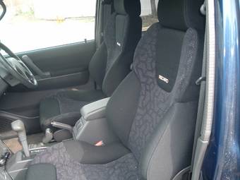 1998 Mitsubishi Pajero Photos