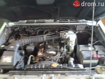 1998 Mitsubishi Pajero Photos