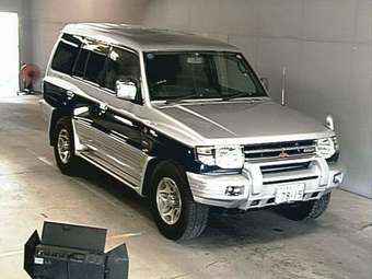 1998 Mitsubishi Pajero Images