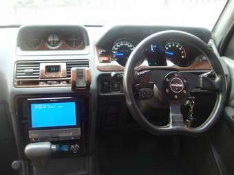 1998 Mitsubishi Pajero Pics