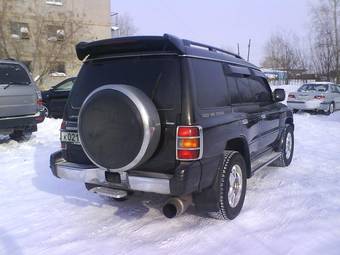 1998 Mitsubishi Pajero Pictures