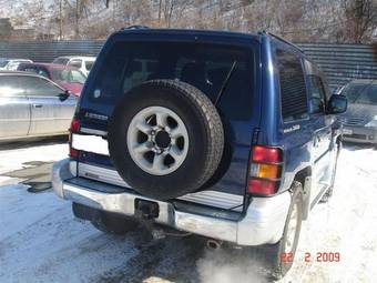 1998 Mitsubishi Pajero Photos