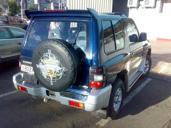 1998 Mitsubishi Pajero Images