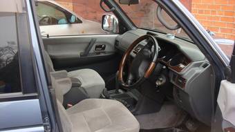 1998 Mitsubishi Pajero Pictures