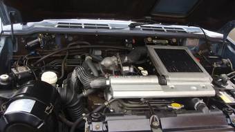 1998 Mitsubishi Pajero Photos