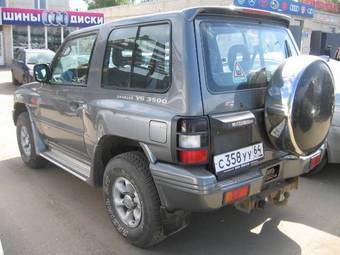 1998 Mitsubishi Pajero Images